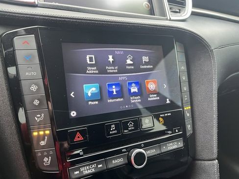 Used 2019 INFINITI QX50 Essential w/ Sensory Package image 15