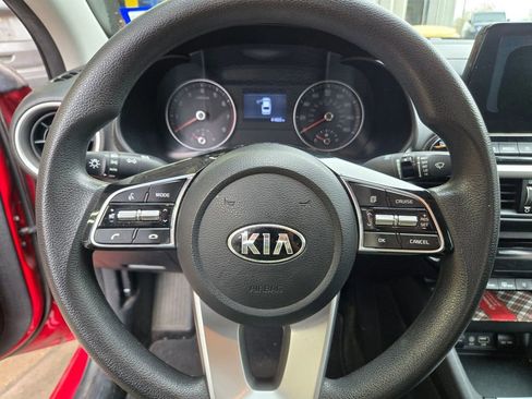 Used 2019 Kia Forte LXS image 11