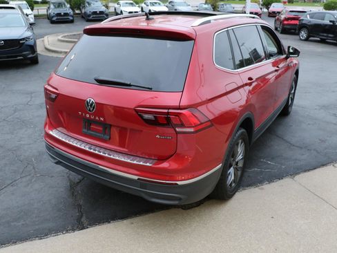 Used 2022 Volkswagen Tiguan SE AWD/4WD image 4