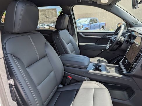 New 2026 GMC Acadia Elevation w/ Black Edition AWD/4WD image 24