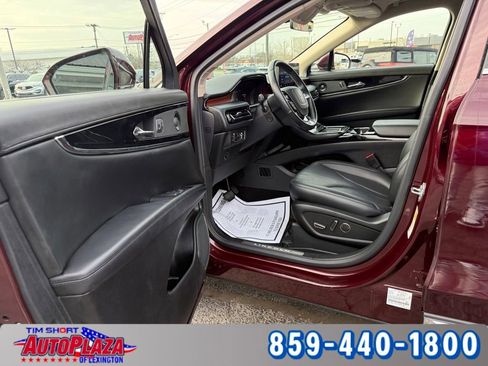 Used 2022 Lincoln Nautilus Reserve w/ Equipment Group 201A AWD/4WD image 3