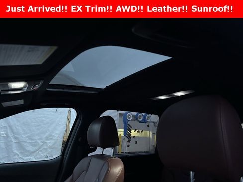 Certified 2023 Kia Telluride EX w/ EX Captain's Chair Package image 8