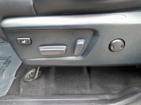 Certified 2017 Toyota Tundra Platinum image 14