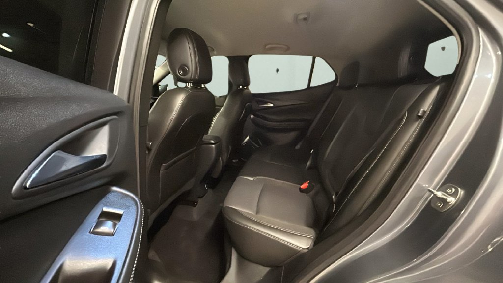 Used 2022 Buick Encore GX Preferred w/ Sport Touring Package FWD image 14