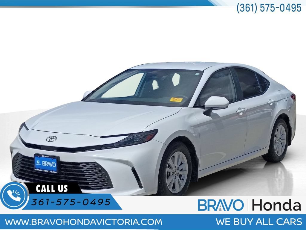 Used 2025 Toyota Camry LE FWD image 1