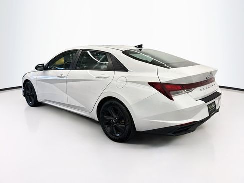 Used 2021 Hyundai Elantra SEL FWD image 5