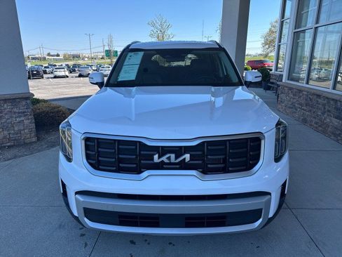 Used 2025 Kia Telluride S AWD/4WD image 3