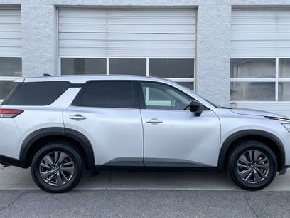 Used 2024 Nissan Pathfinder S