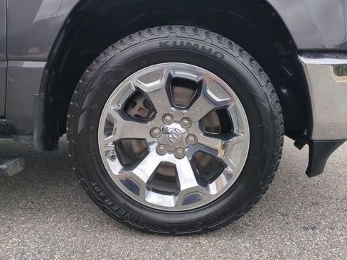 Used 2022 RAM 1500 Big Horn AWD/4WD image 11