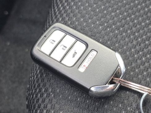 Used 2018 Honda HR-V EX image 34