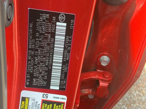 Used 2025 Toyota Camry XLE FWD image 34