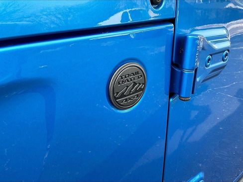 Used 2023 Jeep Gladiator Sport w/ Trailer Tow Package image 10