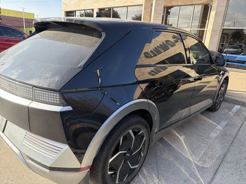 Certified 2023 Hyundai Ioniq 5 Limited w/ Cargo Package image 4