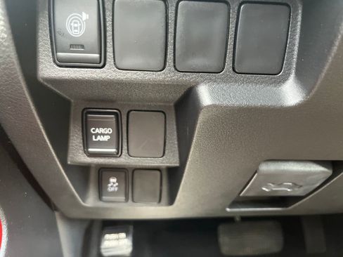 Certified 2025 Nissan Frontier Pro-X RWD image 31