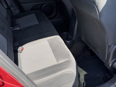 Used 2014 Jeep Patriot Latitude FWD image 13