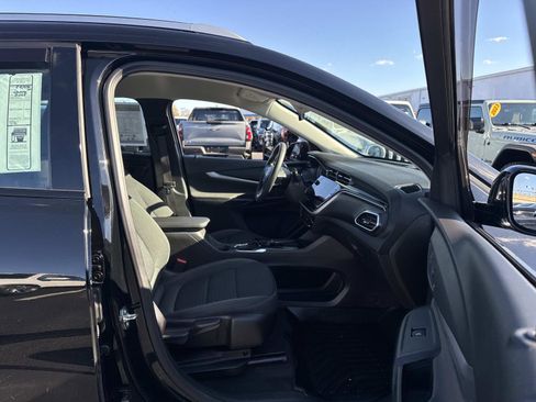 Used 2023 Chevrolet Bolt EUV LT w/ Driver Confidence Package image 13