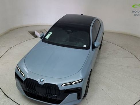 Used 2024 BMW 740i xDrive w/ Premium Package image 83