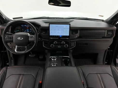 Used 2022 Ford Expedition Max Limited AWD/4WD image 2