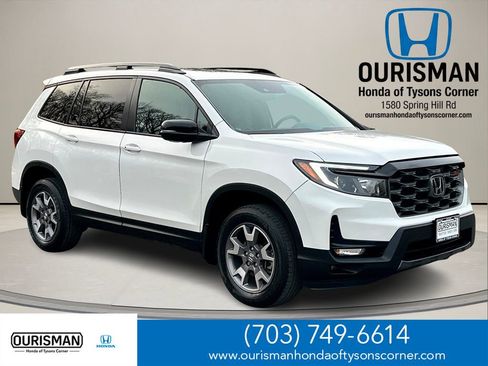 Used 2022 Honda Passport TrailSport image 1
