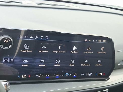 New 2027 Chevrolet Traverse LT w/ Midnight/Sport Edition FWD image 24