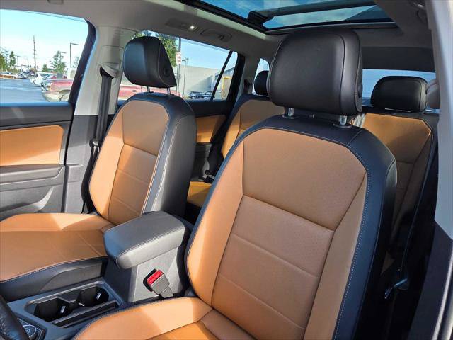 Used 2019 Volkswagen Tiguan SEL w/ 3rd Row Seat Package AWD/4WD image 21