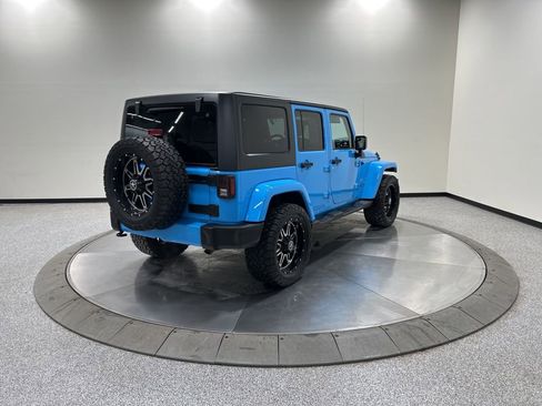 Used 2017 Jeep Wrangler Unlimited Sahara image 6