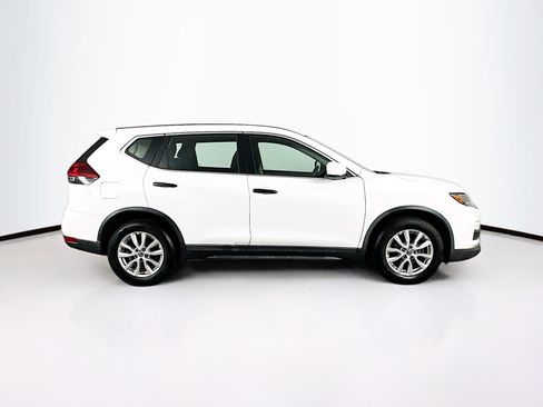 Used 2018 Nissan Rogue S image 10