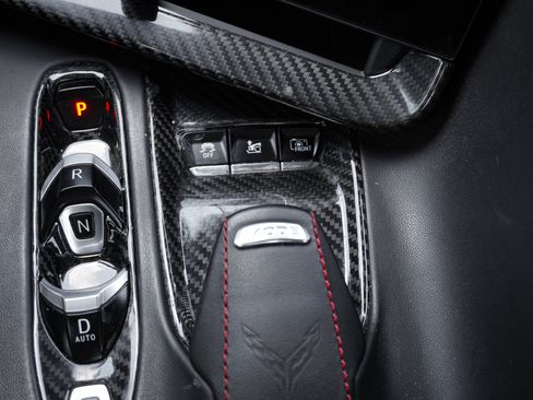 Used 2024 Chevrolet Corvette Z06 RWD image 34
