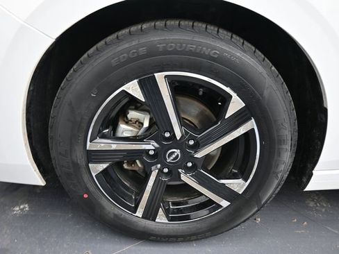 Used 2024 Nissan Sentra SV image 24