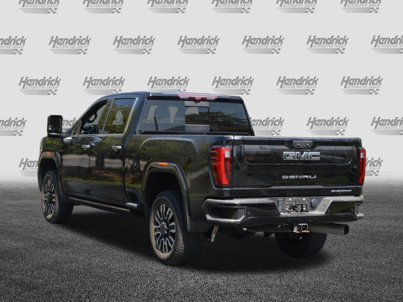 Used 2024 GMC Sierra 2500 Denali Ultimate AWD/4WD image 9