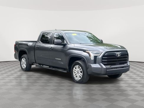 Used 2025 Toyota Tundra SR5 AWD/4WD image 3