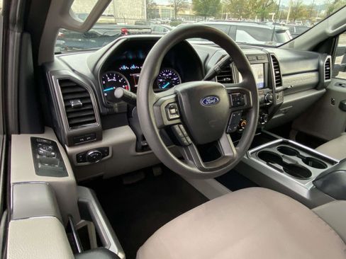 Used 2022 Ford F250 XLT w/ XLT Premium Package image 2