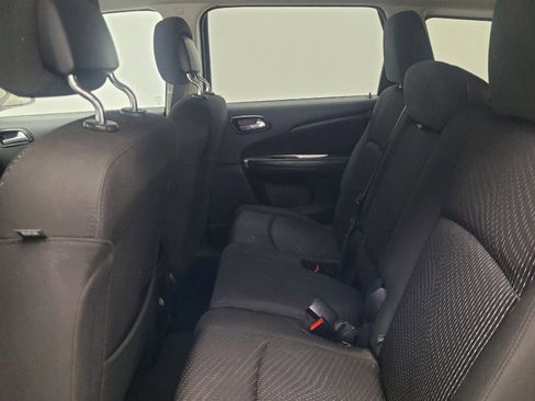 Used 2018 Dodge Journey SE FWD image 18