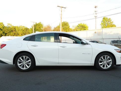 Used 2024 Chevrolet Malibu LT image 4