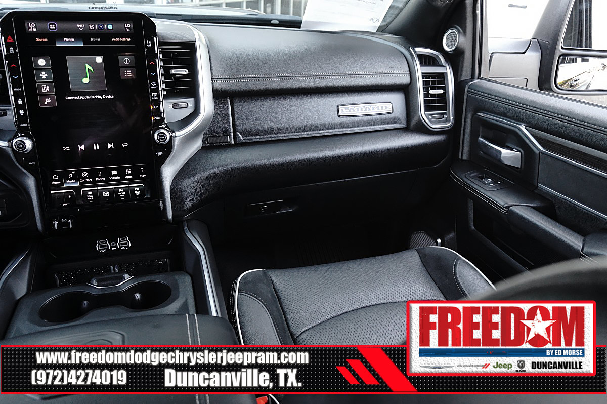 Used 2025 RAM 2500 Laramie AWD/4WD image 36