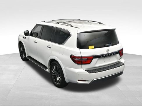 Used 2023 Nissan Armada Platinum w/ Captain's Chairs Package RWD image 21