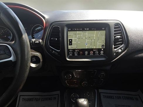 Used 2020 Jeep Compass Trailhawk w/ Cold Weather Group AWD/4WD image 13