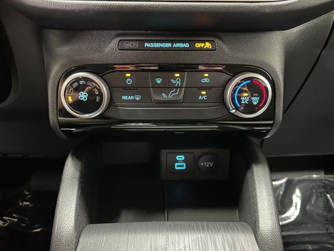 Certified 2022 Ford Escape S image 19