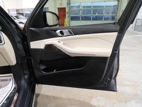 Used 2019 BMW X5 xDrive40i w/ Convenience Package AWD/4WD image 36