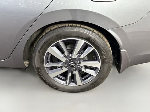 Used 2024 Nissan Versa SV w/ Trunk Package image 37