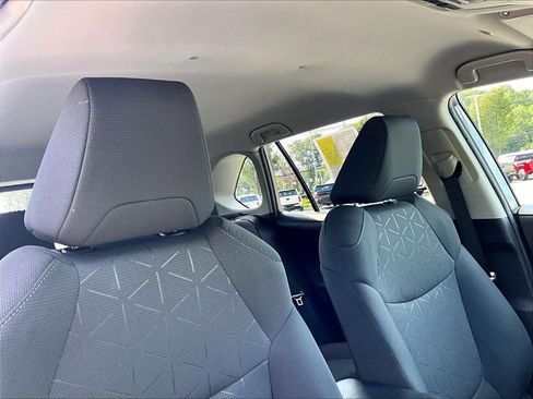 Used 2024 Toyota RAV4 XLE AWD/4WD image 22