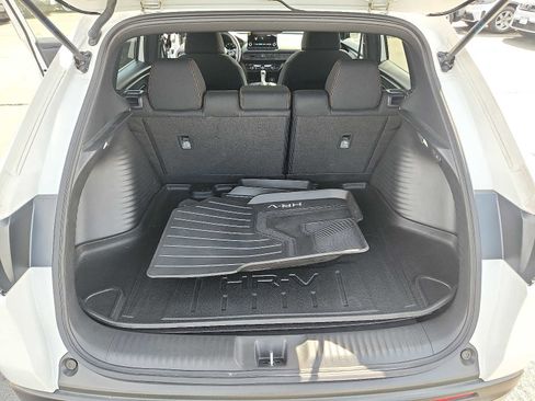 Used 2024 Honda HR-V Sport image 28