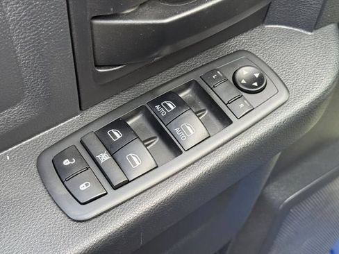 Certified 2017 RAM 1500 Express AWD/4WD image 24