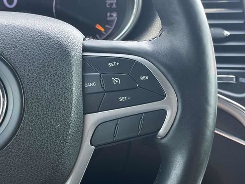 Used 2018 Jeep Grand Cherokee Limited AWD/4WD image 28