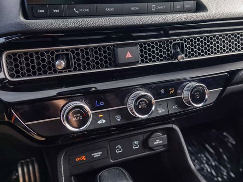 Used 2025 Honda Civic Sport image 22