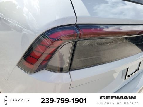 New 2025 Lincoln Navigator L Reserve image 15