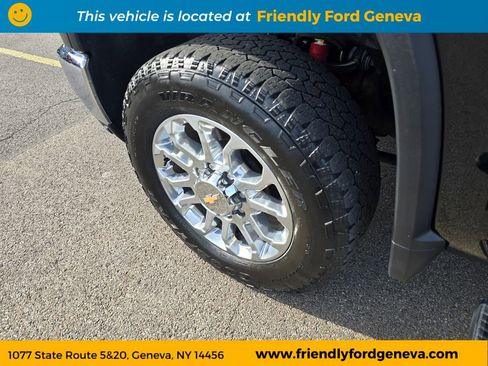 Used 2025 Chevrolet Silverado 3500 LTZ AWD/4WD image 9