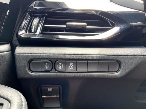 Used 2026 Acura MDX SH-AWD image 34