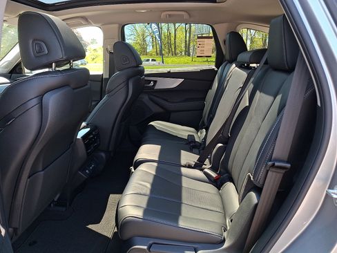 Certified 2024 Acura MDX SH-AWD w/ Technology Package image 10