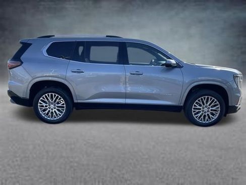 Used 2024 GMC Acadia Denali image 4